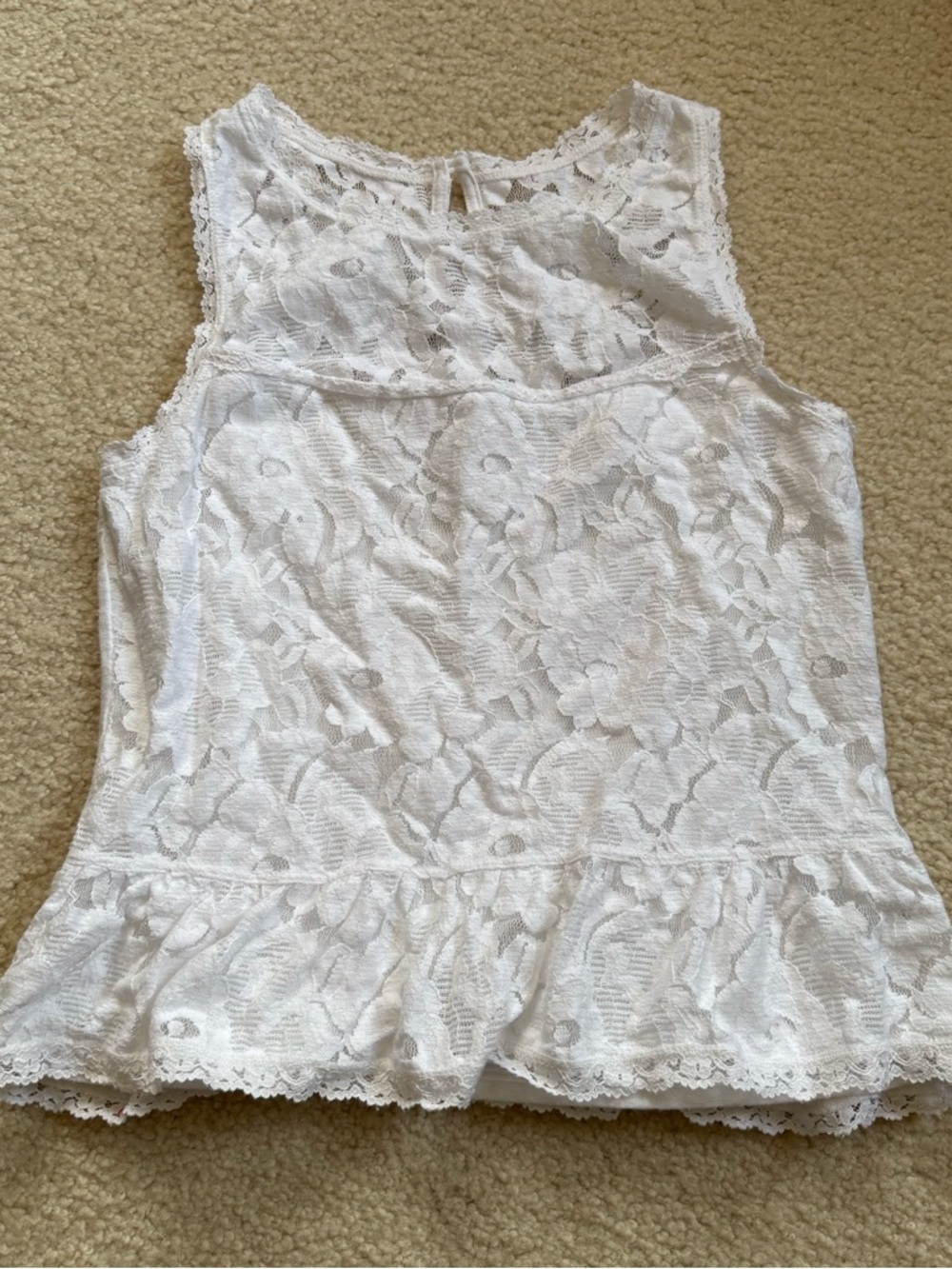 EUC Gilly Hicks lace top